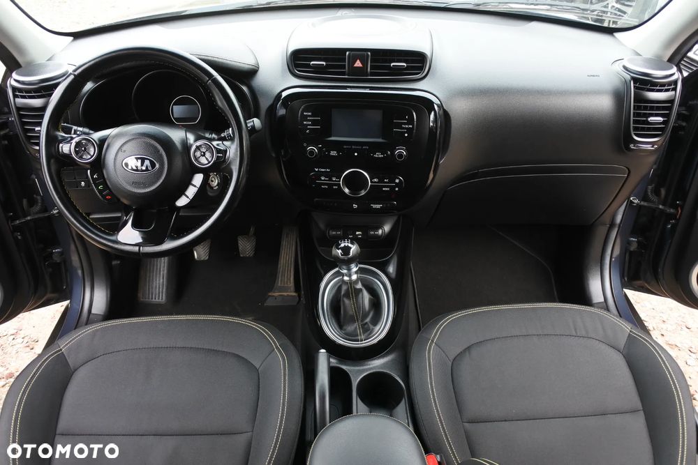 Kia Soul 1.6 CRDI Dream Team Edition - 14