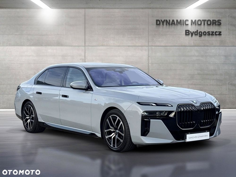 BMW Seria 7 - 8