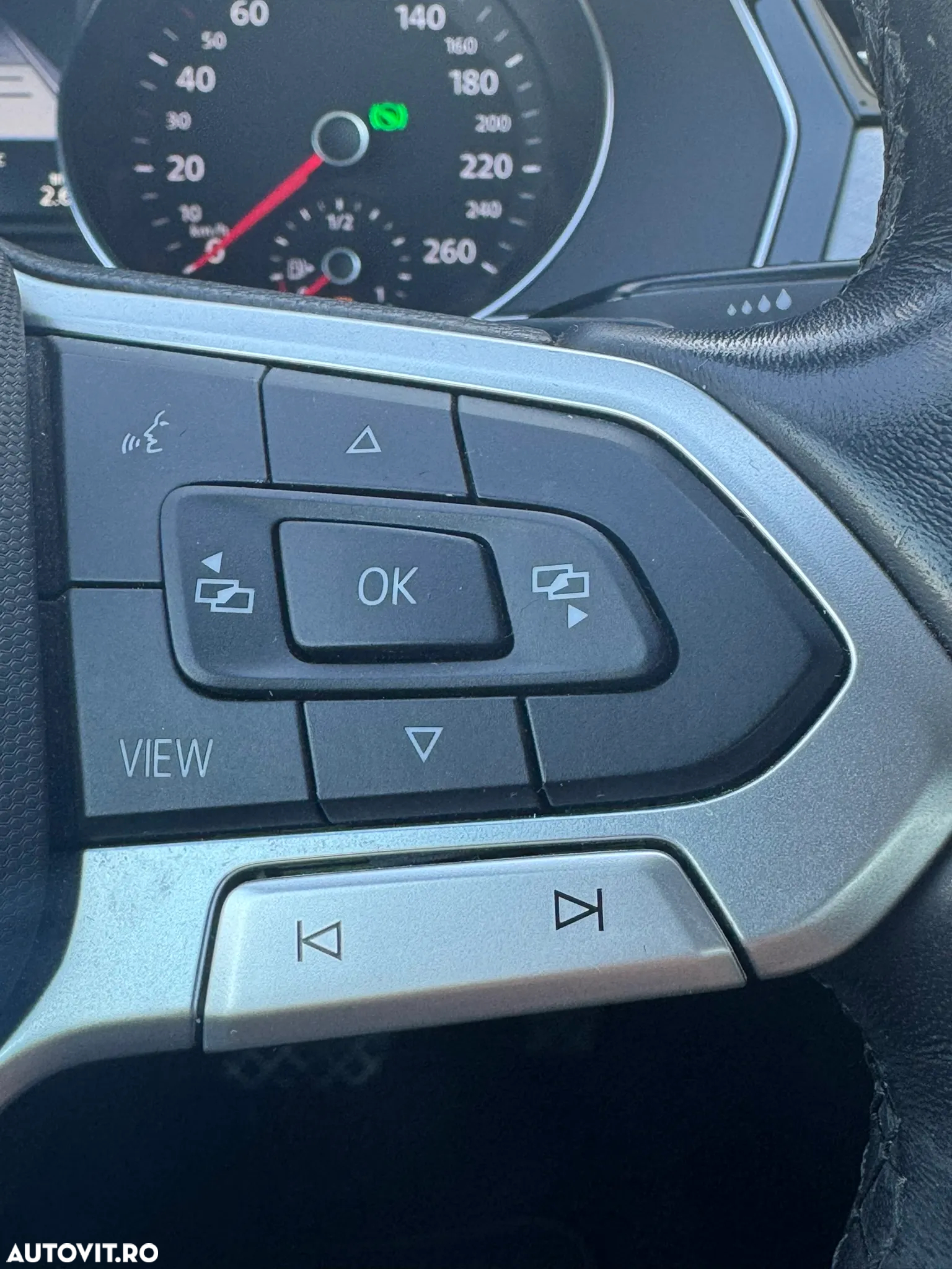 Volkswagen Passat - 18