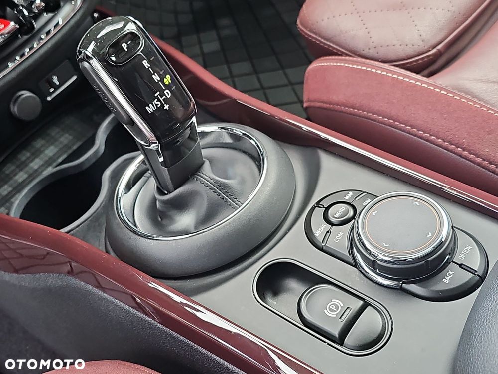 MINI Clubman Cooper S ALL4 sport - 18