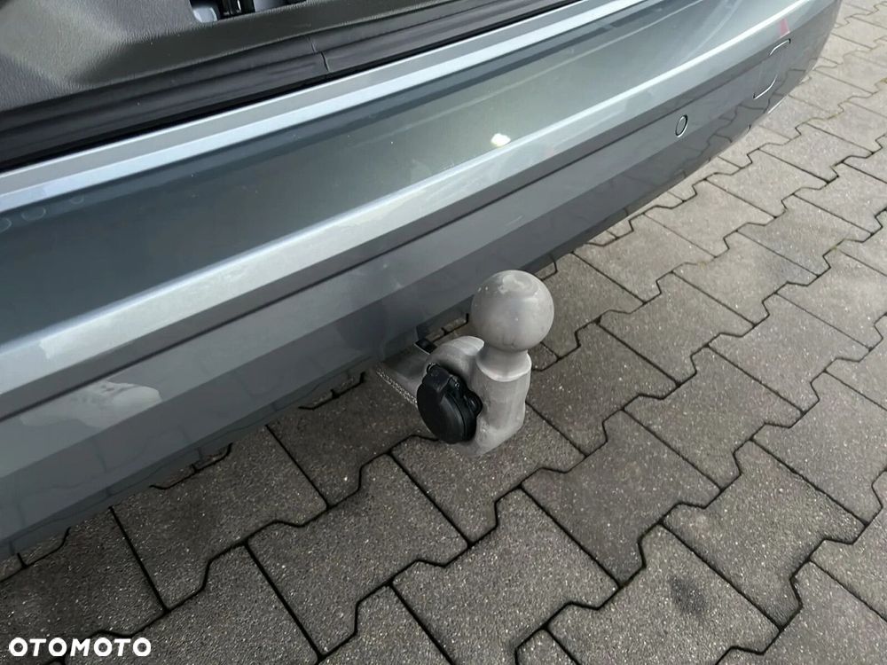 Volkswagen Multivan 2.0 TDI L2 Family DSG - 27