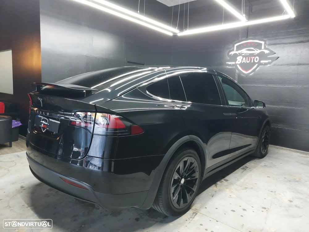 Tesla Model X 75D AWD - 22