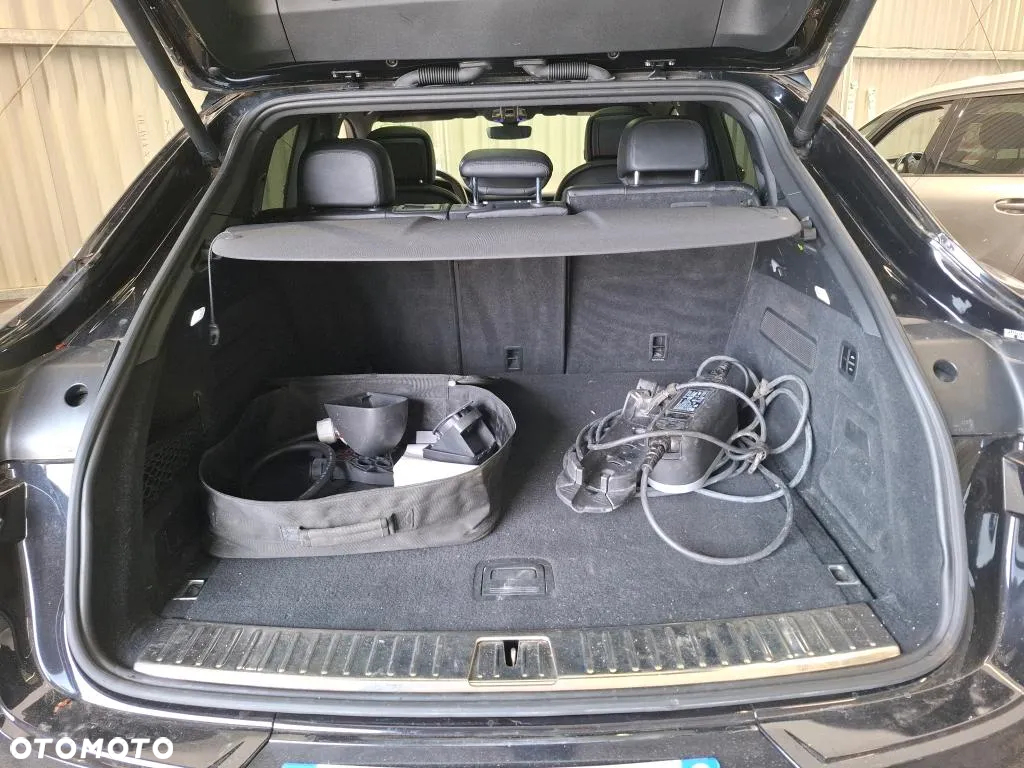 Porsche Cayenne Coupe E-Hybrid - 14