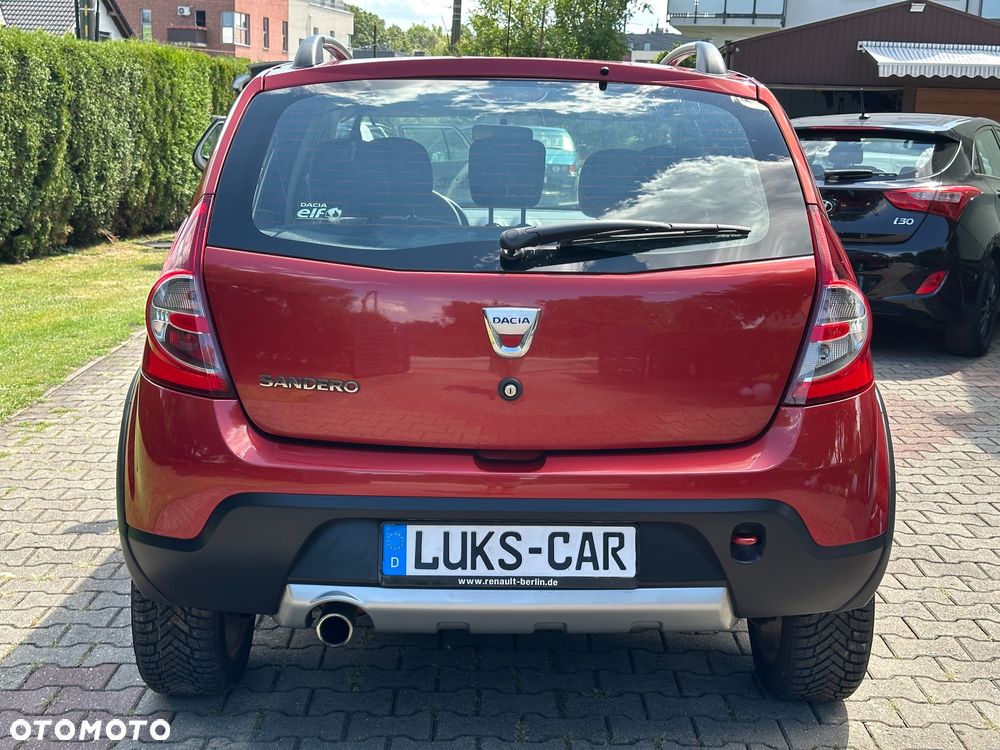 Dacia Sandero Stepway 1.6 - 6