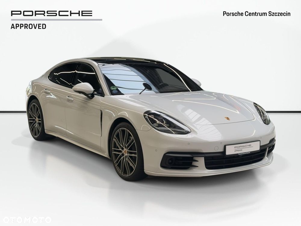 Porsche Panamera - 8