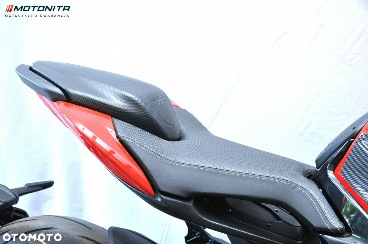 MV AGUSTA Brutale - 23