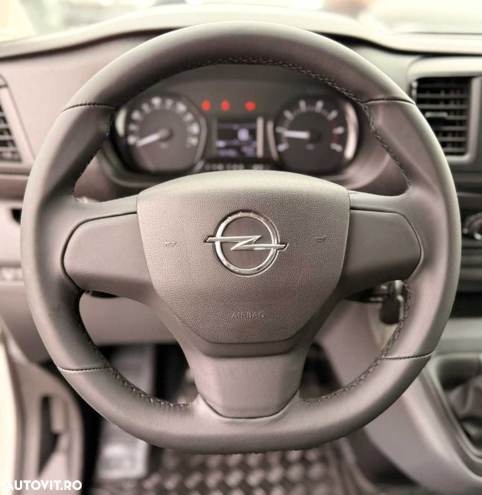 Opel Vivaro - 22