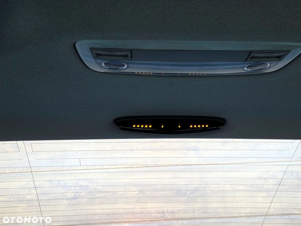 Mercedes-Benz Klasa C 220 CDI DPF Automatik Avantgarde - 35