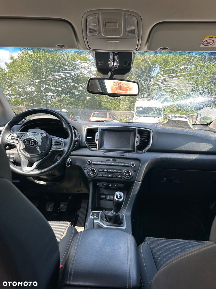 Kia Sportage 1.6 GDI Black Edition 2WD - 21