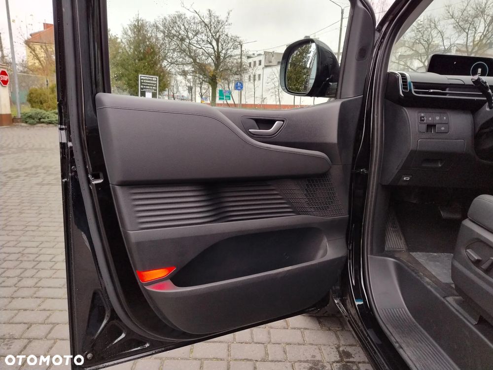 Hyundai Staria 1.6 T-GDI HEV Smart VIP - 10