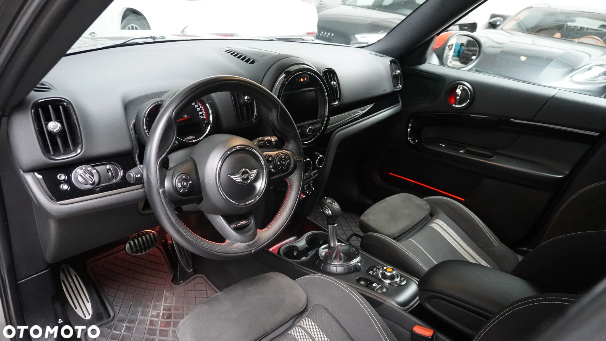 MINI John Cooper Works ALL4 sport - 5