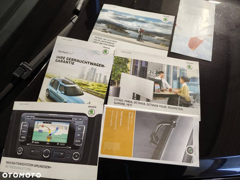 Skoda Octavia Combi 2.0 TDI CR DPF DSG RS - 29
