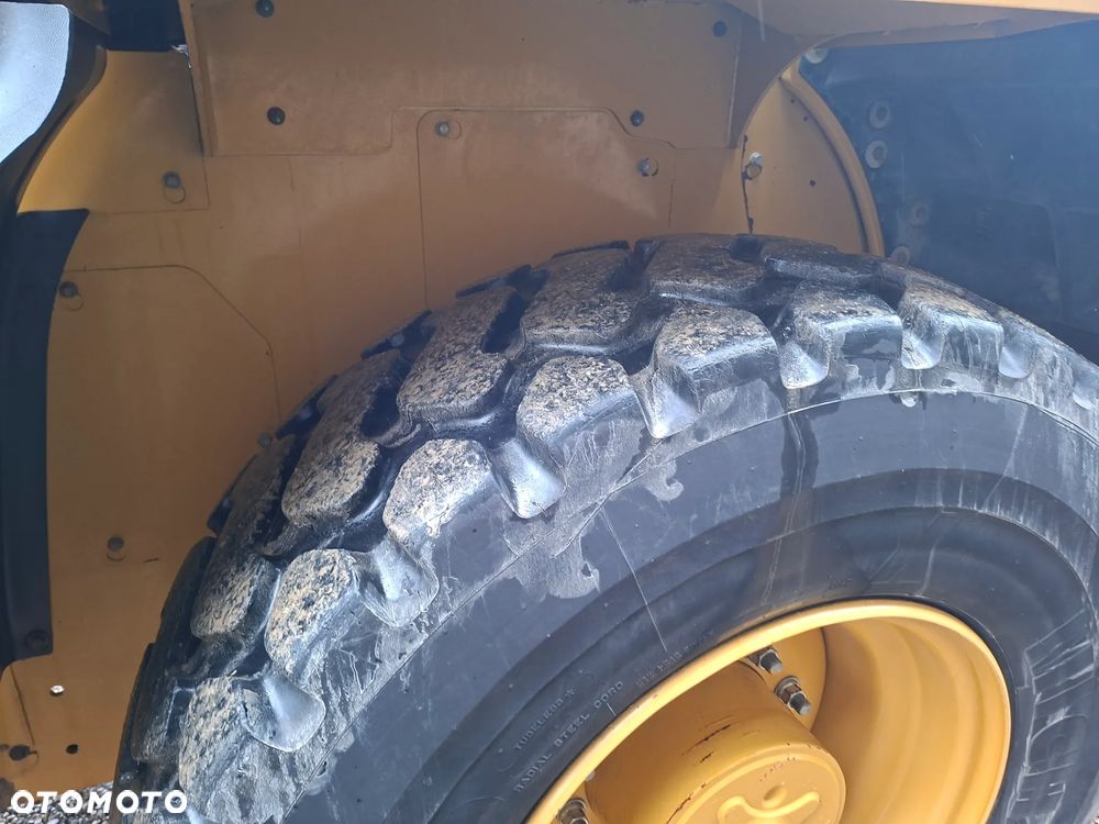 Caterpillar CAT 918 M - 22