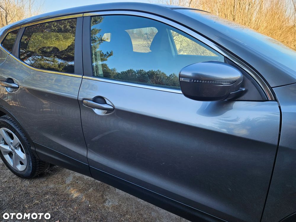 Nissan Qashqai 1.2 DIG-T N-Vision - 10