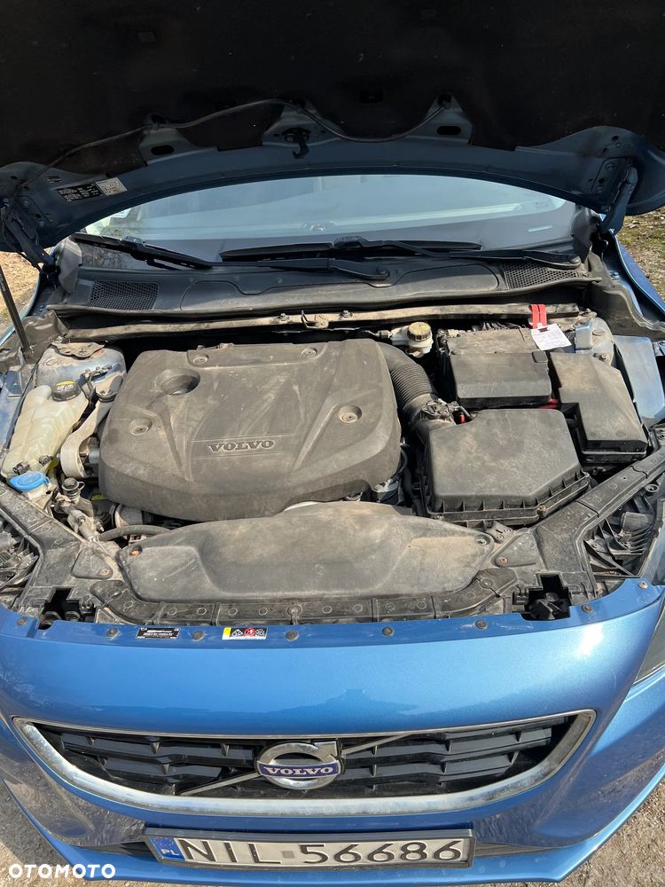 Volvo V40 D2 Drive-E Momentum - 17