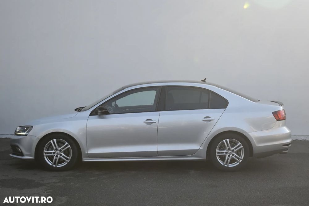 Volkswagen Jetta 2.0 TDI CR DPF Highline - 5