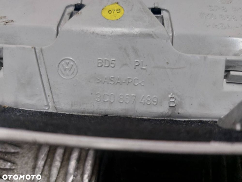 LAMPKA PODSUFITKI PRZEŁĄCZNIK SZYBERDACHU VOLKSWAGEN PASSAT B6 KOMBI - 6