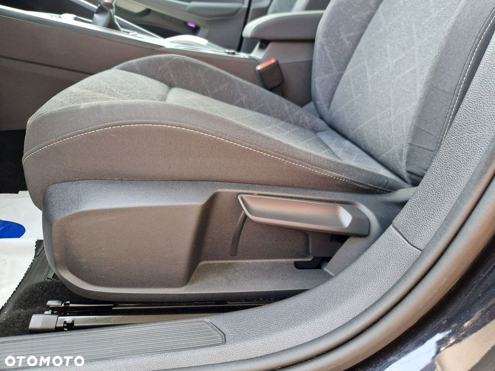 Volkswagen Golf - 13