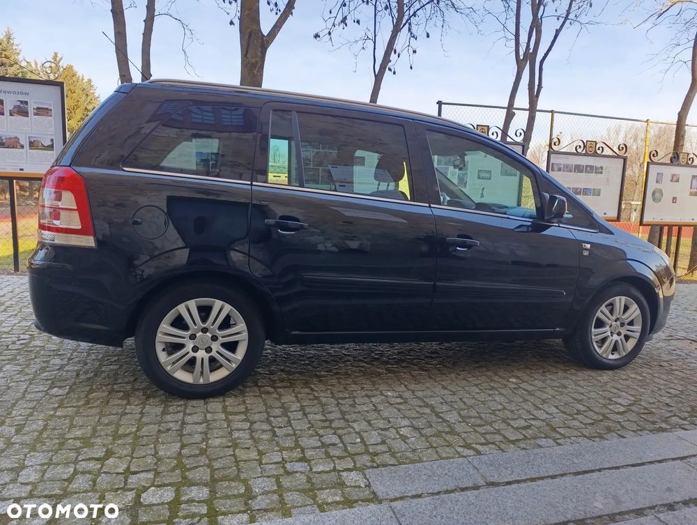 Opel Zafira 1.8 Edition 111 Jahre - 12