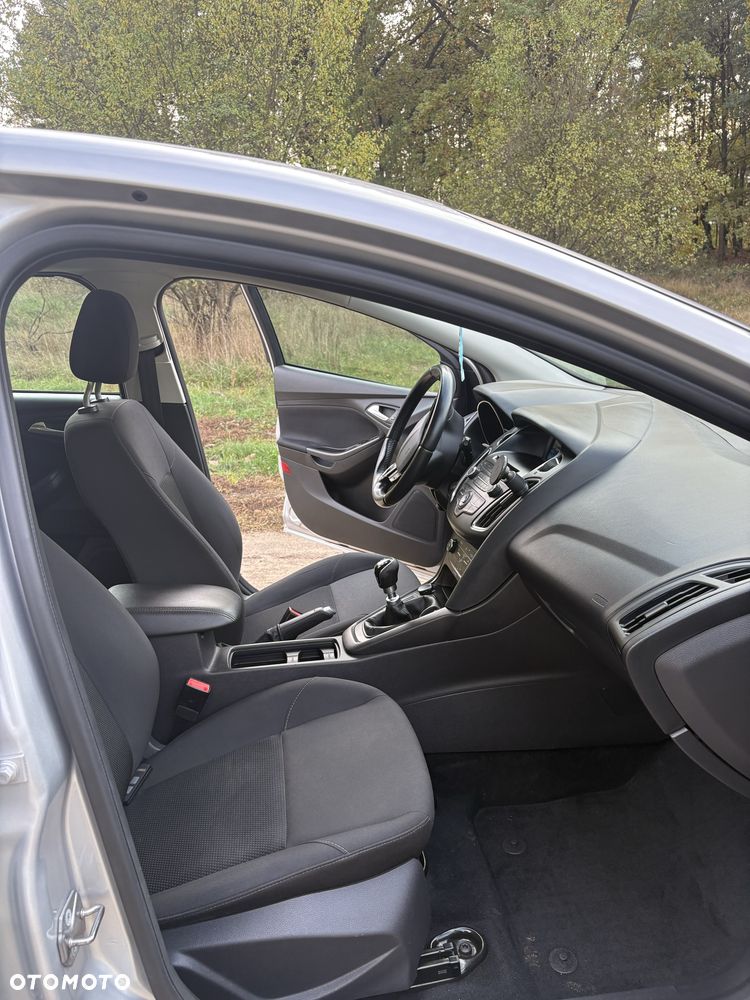 Ford Focus - 13