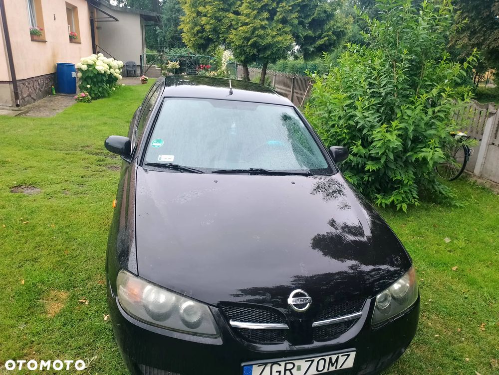 Nissan Almera - 9