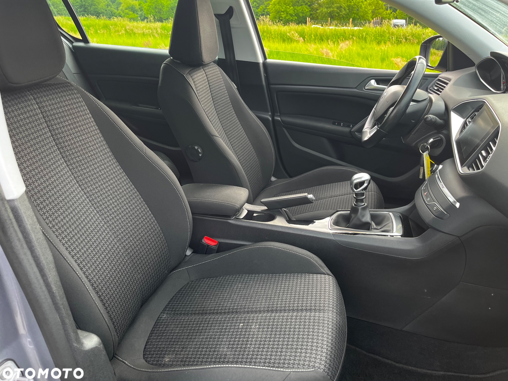 Peugeot 308 BlueHDi 130 Allure - 21