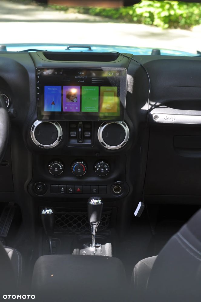 Jeep Wrangler 3.6 Unlim Sahara - 13