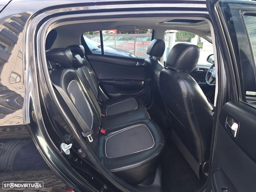 Hyundai i20 1.2 GO! Plus - 34