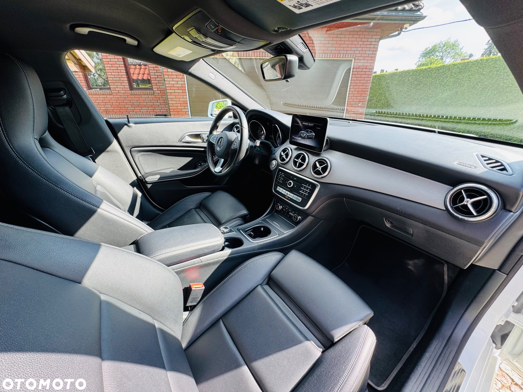 Mercedes-Benz CLA 250 7G-DCT - 13