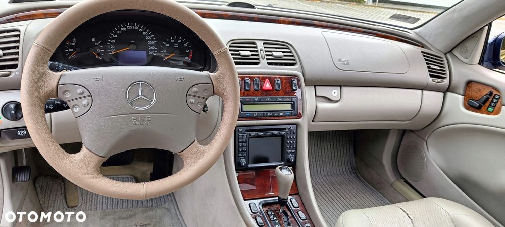 Mercedes-Benz CLK - 9