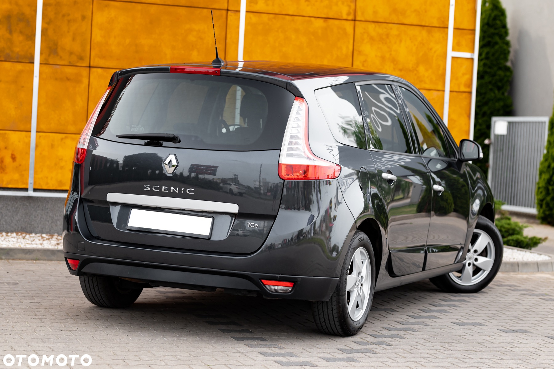 Renault Scenic 1.4 16V TCE Bose Edition - 9
