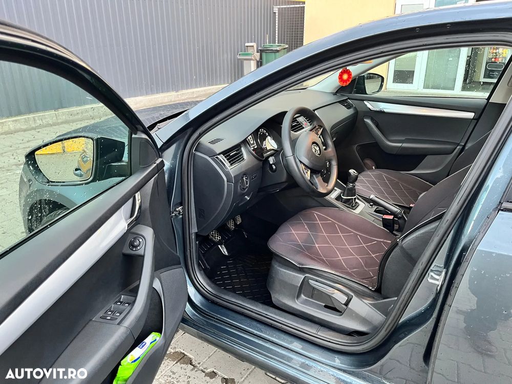 Skoda Octavia 1.6 TDI AMBITION - 3
