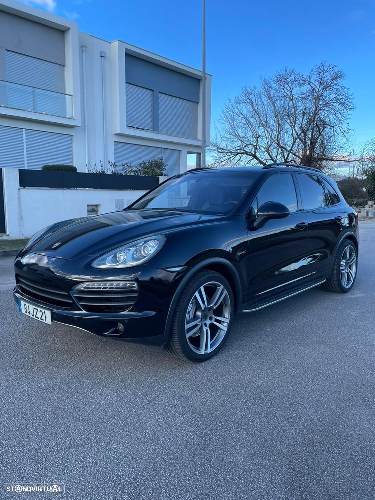 Porsche Cayenne S - 1