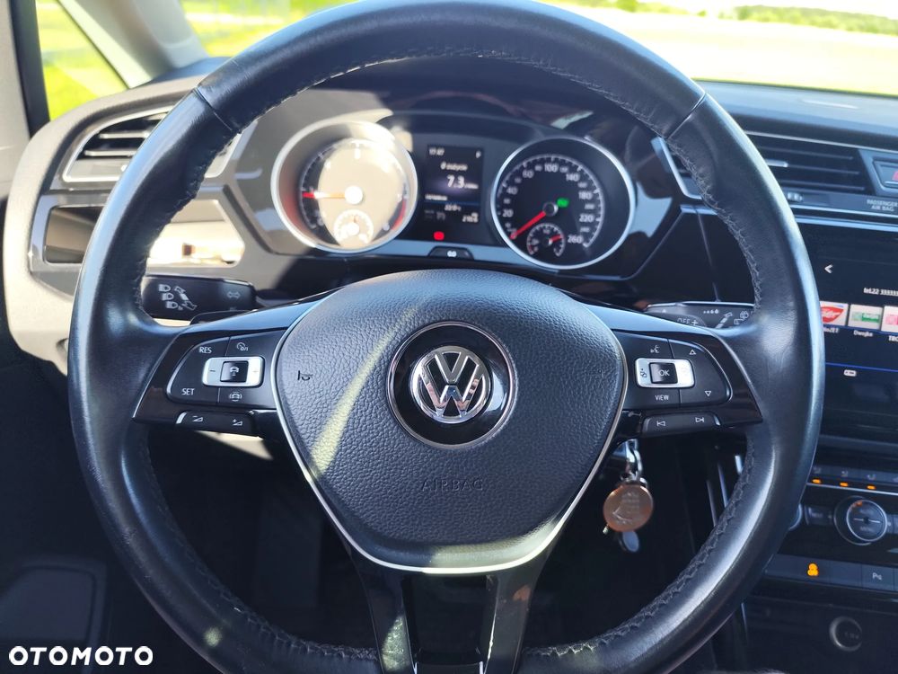 Volkswagen Touran 2.0 TDI SCR (BlueMotion Technology) DSG Highline - 33