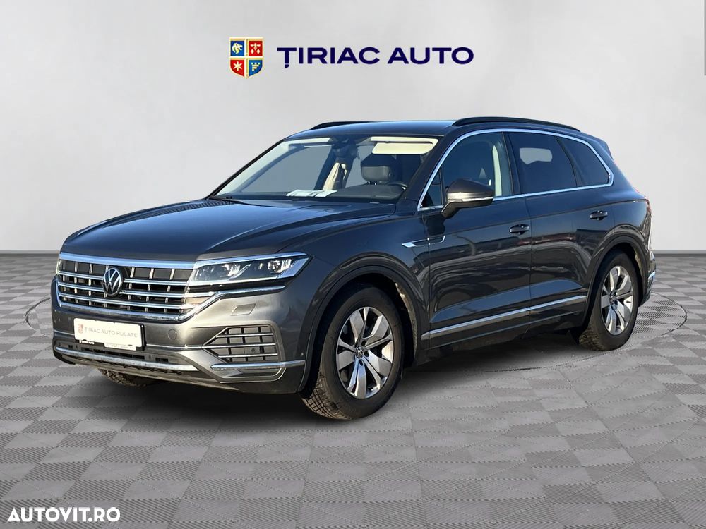Volkswagen Touareg - 2