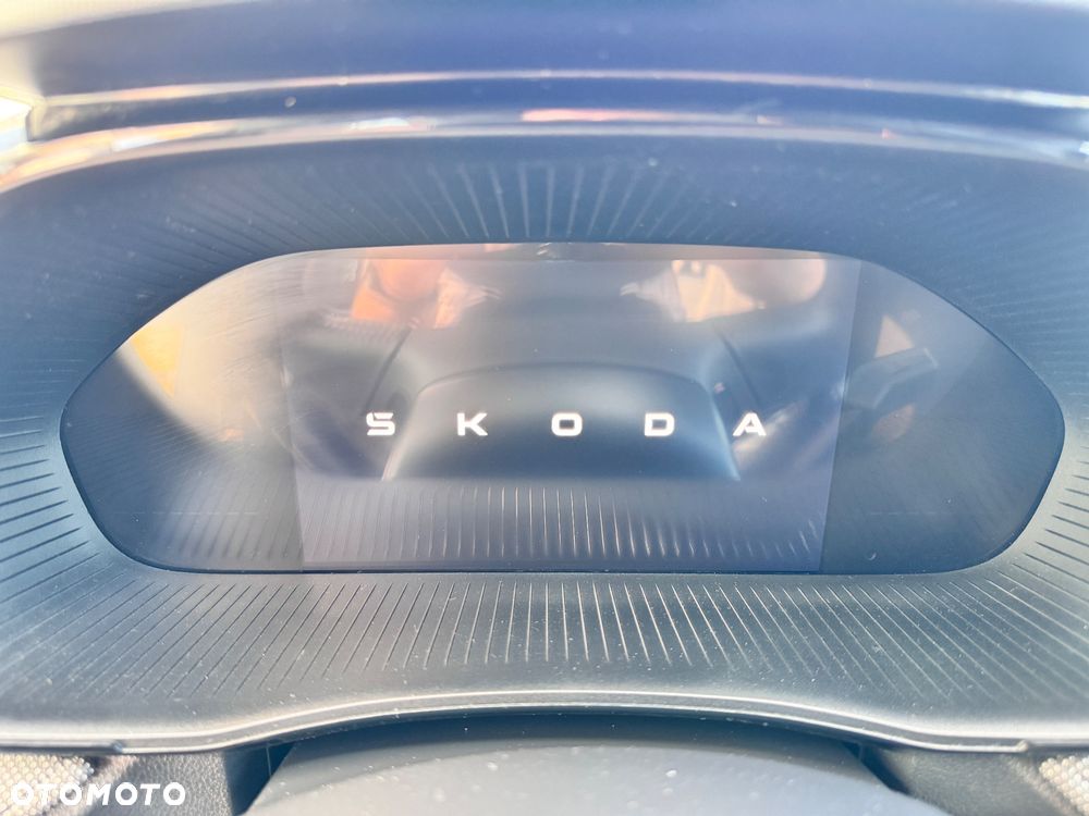 Skoda Fabia 1.0 TSI Essence - 21