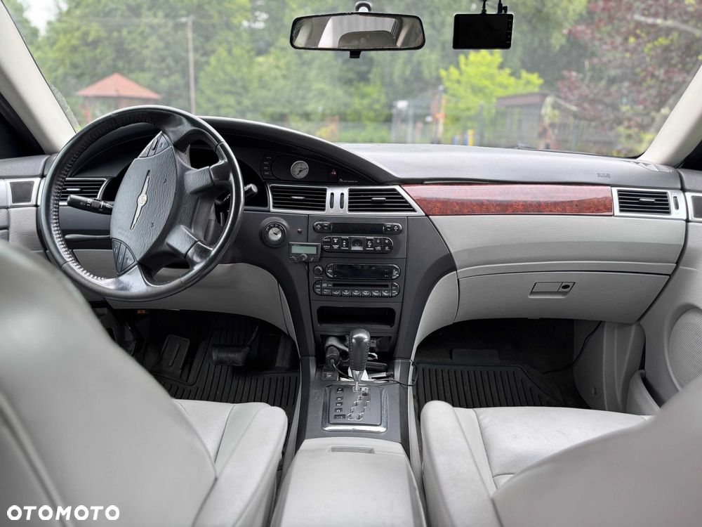 Chrysler Pacifica - 7