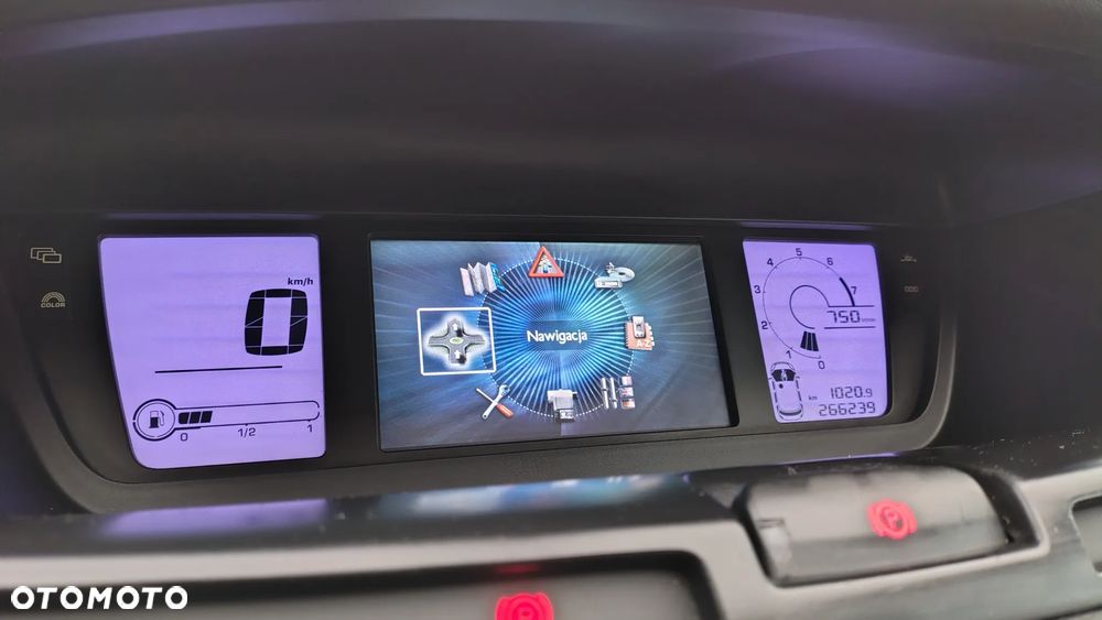 Citroën C4 Picasso - 23