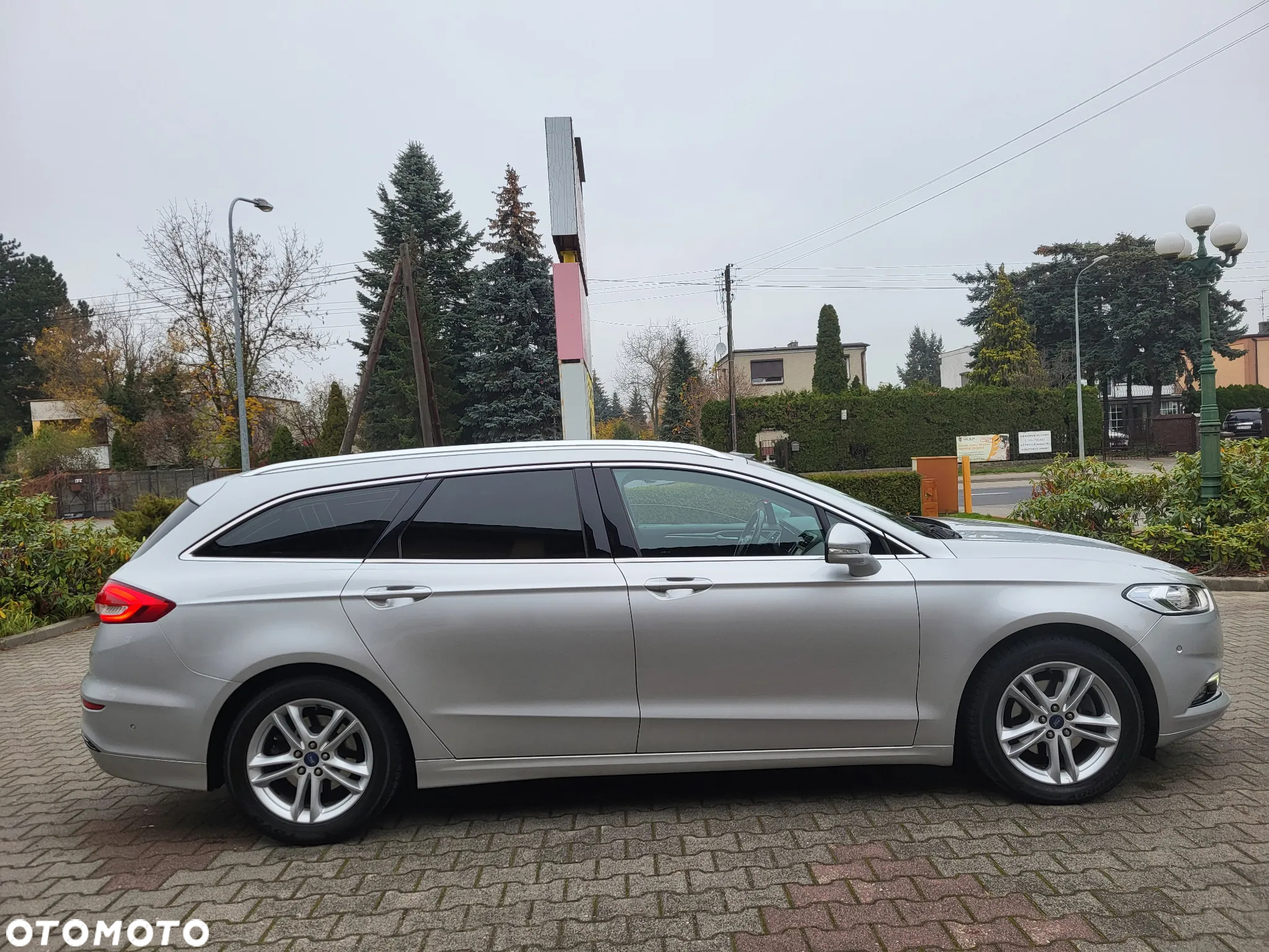 Ford Mondeo - 11