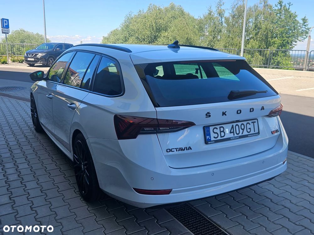 Skoda Octavia 2.0 TDI Sportline DSG - 3