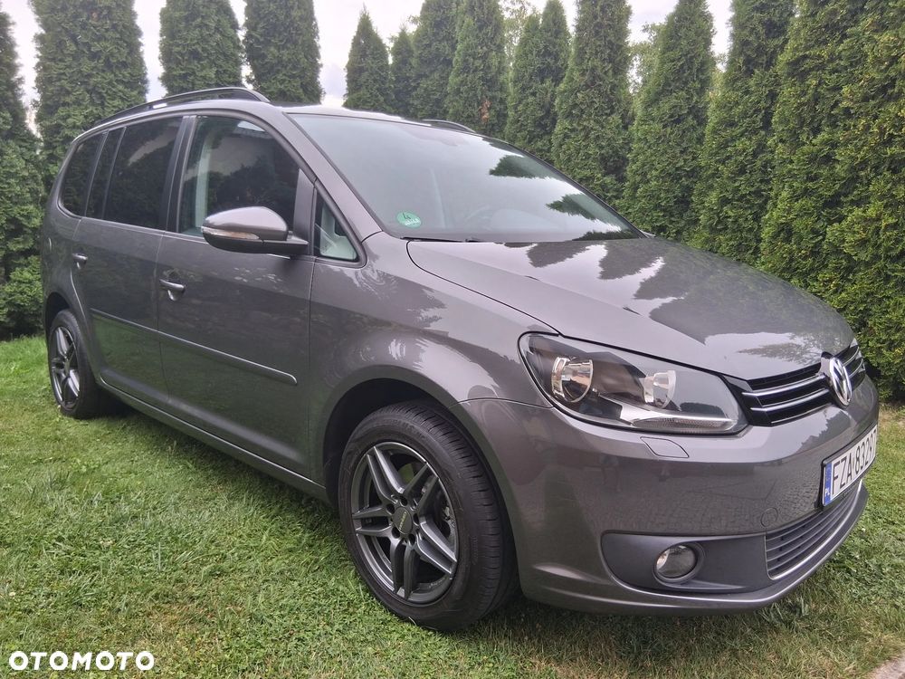 Volkswagen Touran 1.6 TDI DPF BlueMot Comfortline - 2