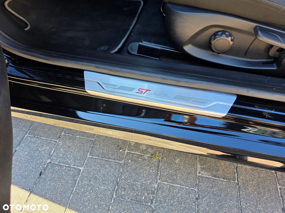 Ford Fiesta 1.0 EcoBoost S&S ST-LINE Black - 17
