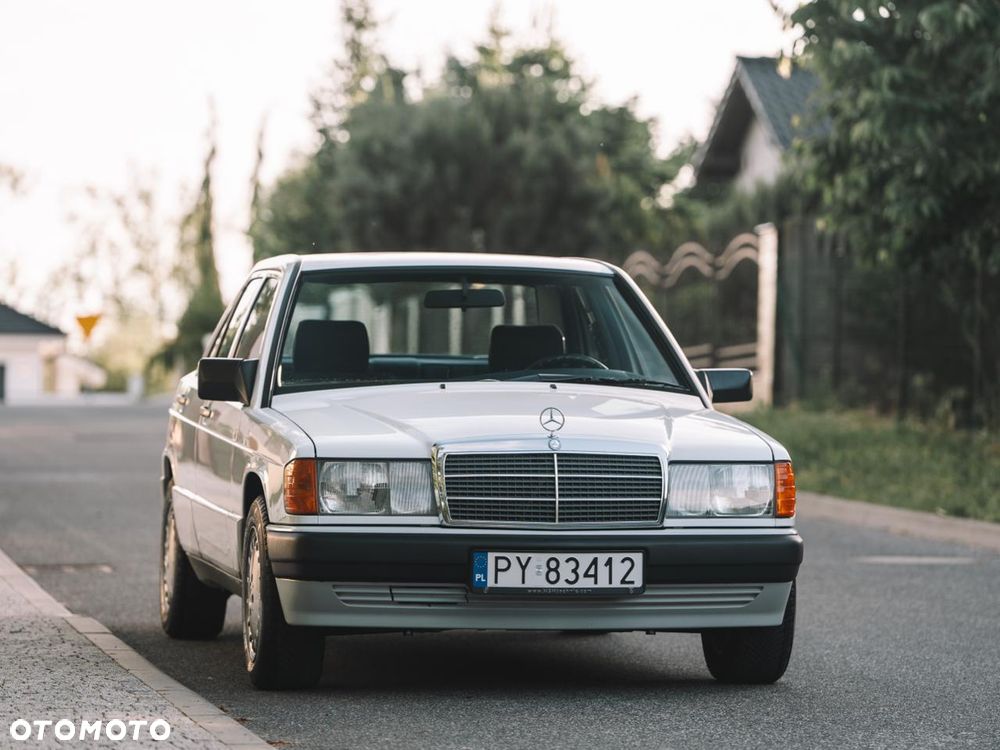 Mercedes-Benz W201 (190) - 7