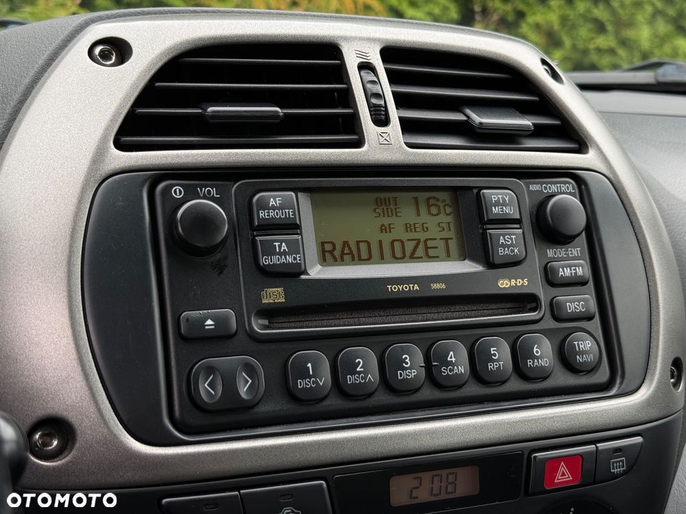 Toyota RAV4 2.0 VVT-i 4x4 - 18