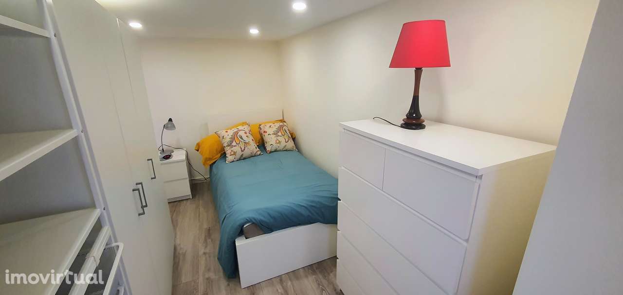 T1 de Charme com AC e Luz Natural | Coração do Bairro Alto/Chiado - Grande imagem: 3/10