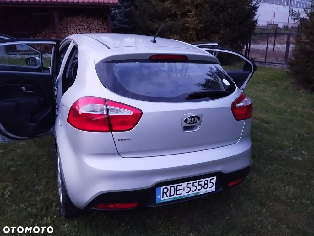 Kia Rio 1.2 Attract - 9