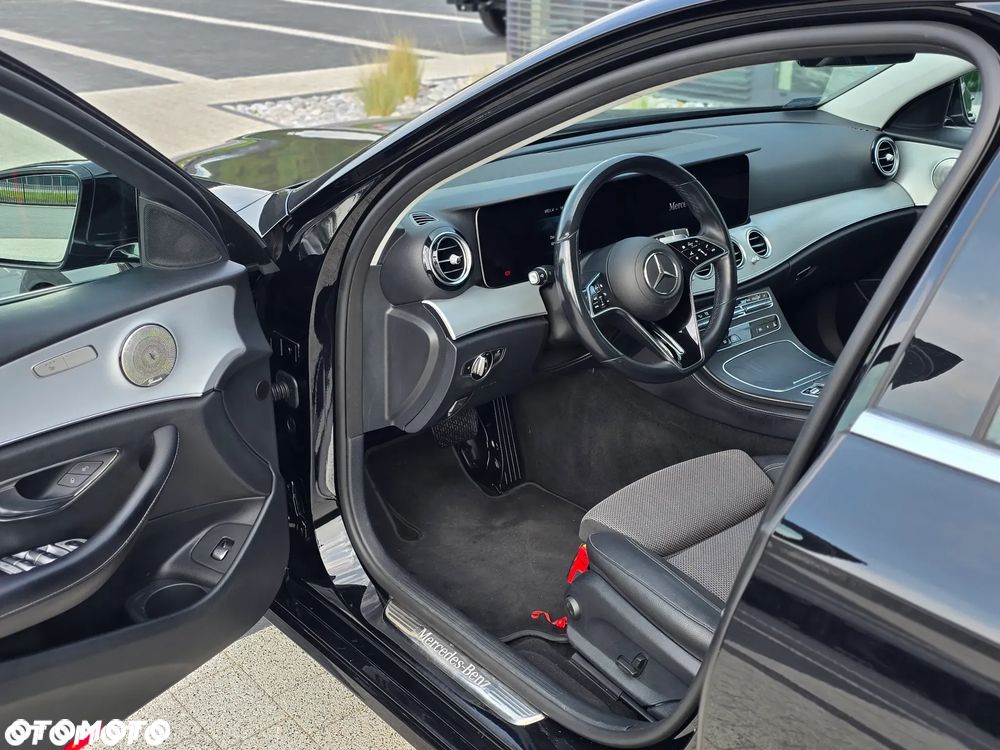 Mercedes-Benz Klasa E 200 d Exclusive - 16