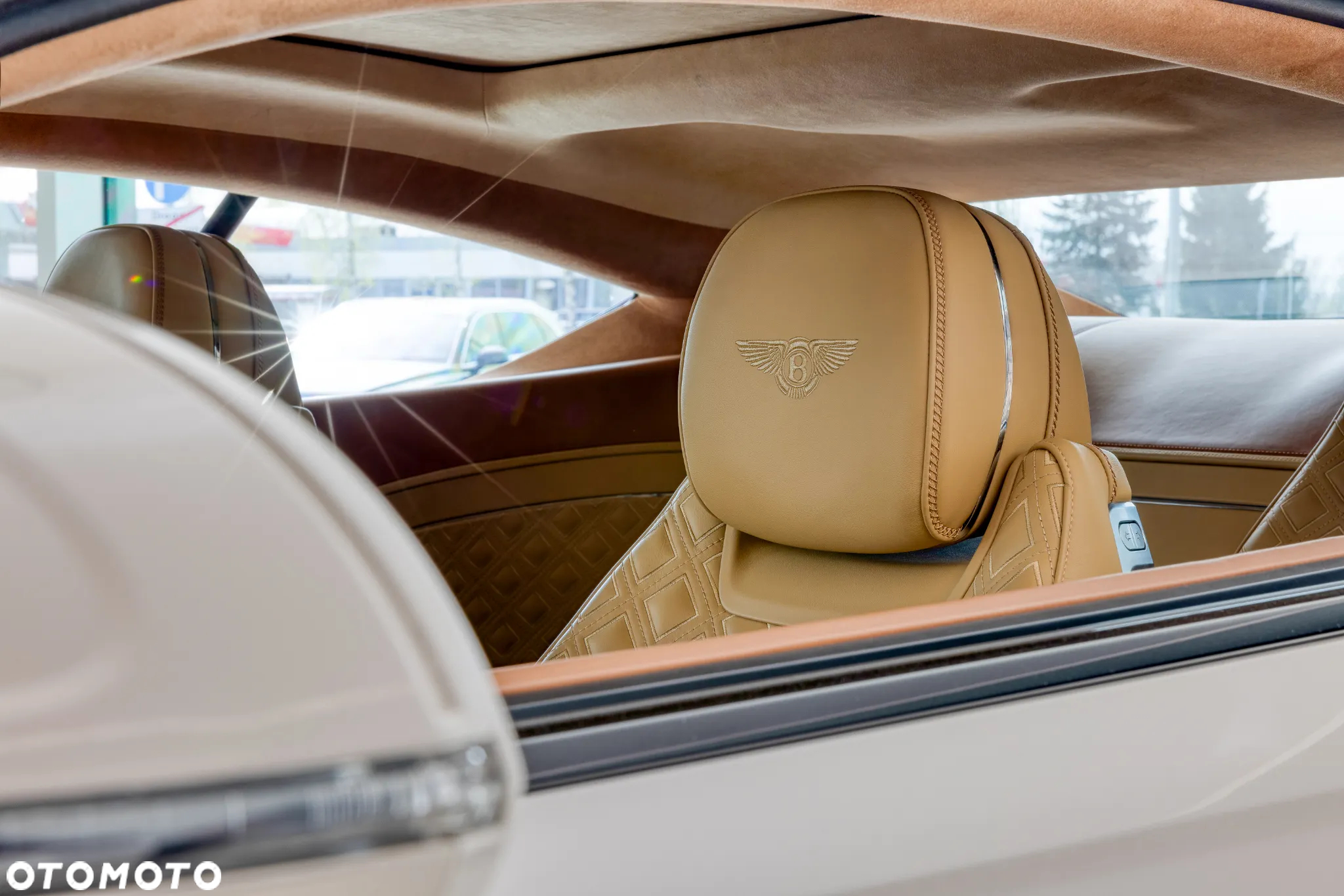 Bentley Continental GT V8 S - 18