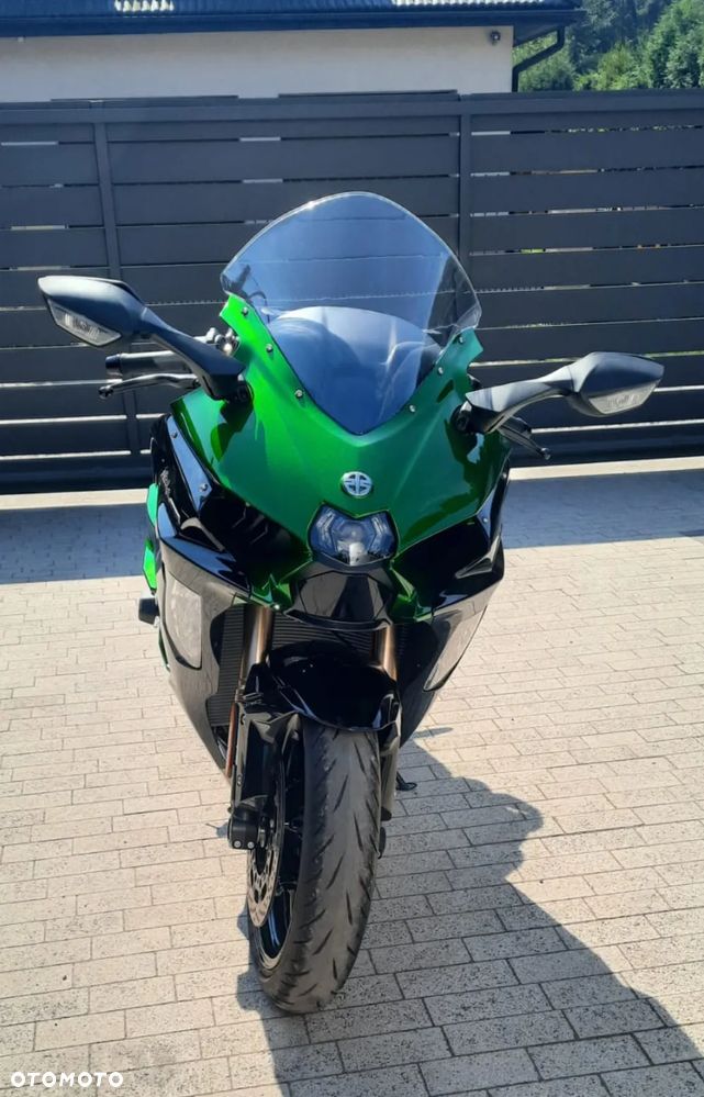 Kawasaki Ninja H2 SX - 3