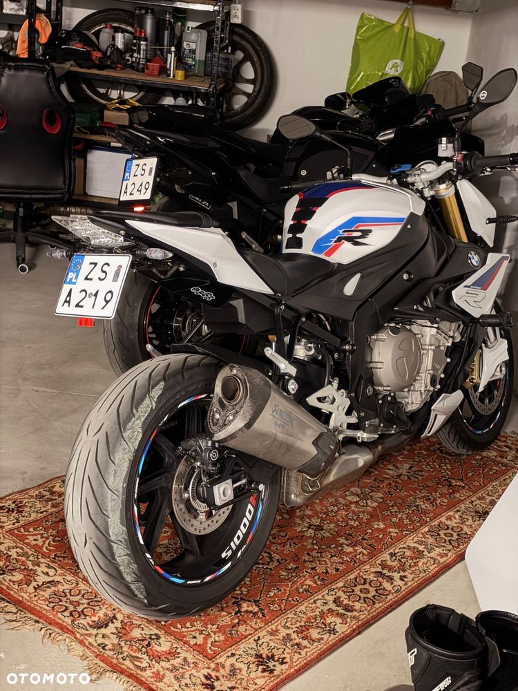 BMW S - 21